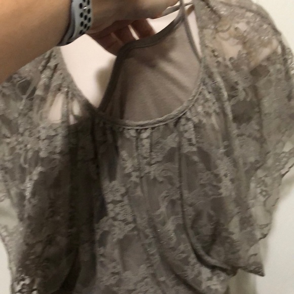 💚 Lace Top with Cami Underneath - Picture 2 of 8